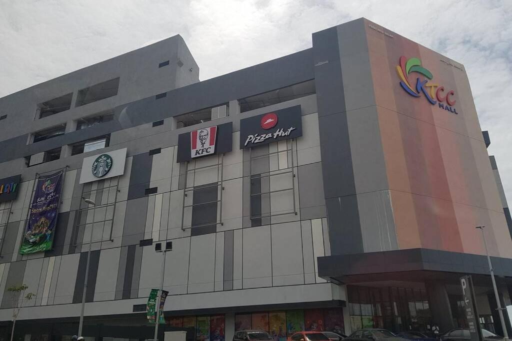 Homestay Camelia Kuala Terengganu - Seroja House Luaran gambar