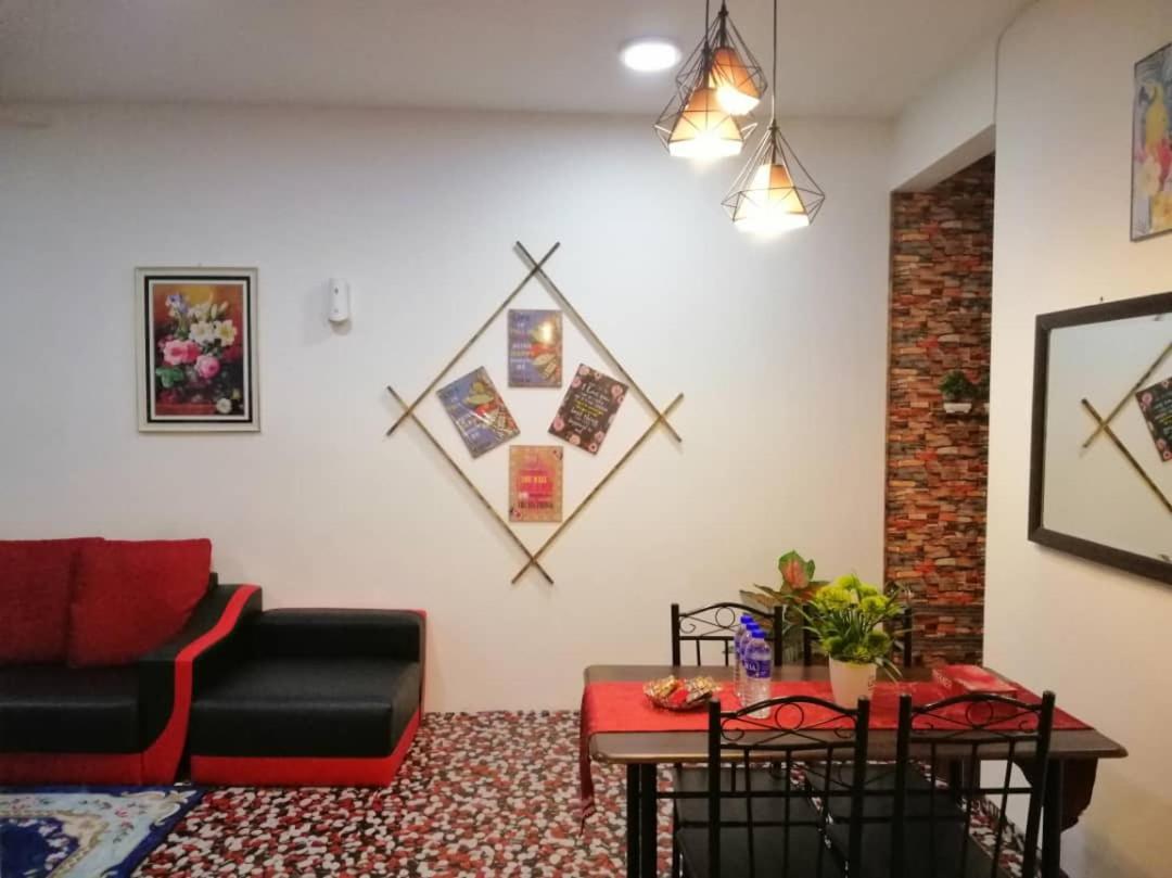 Homestay Camelia Kuala Terengganu - Seroja House Luaran gambar